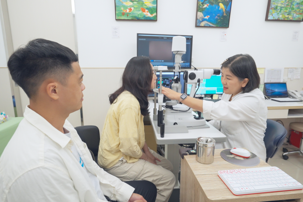 近視 老花,小農夫妻,賴麗如醫師,信賴眼科
